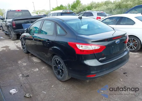 2014 Ford Focus Se z USA, uszkodzony, nr VIN 1FADP3F29EL154807